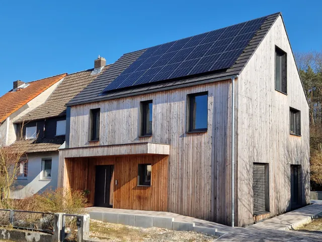 Projektfoto: Plusenergiehaus in Holzbauweise